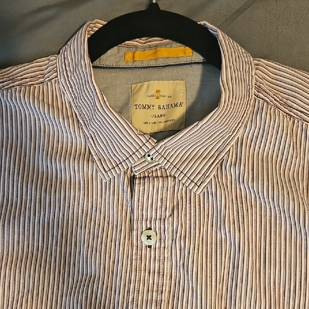 Tommy Bahama White Dress Shirt Classic Style
